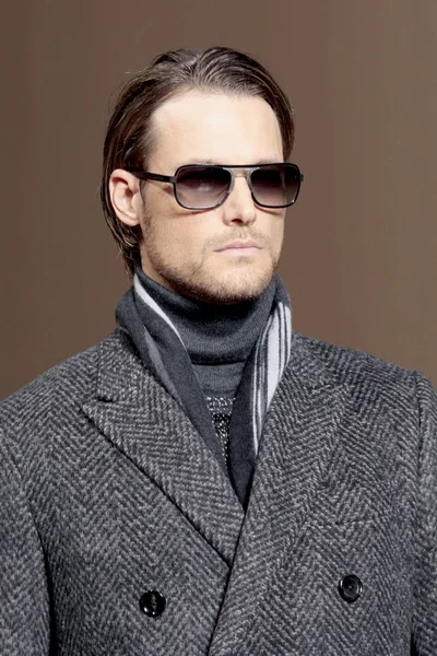 Look 1